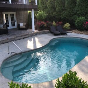 Valencia fibreglass pool